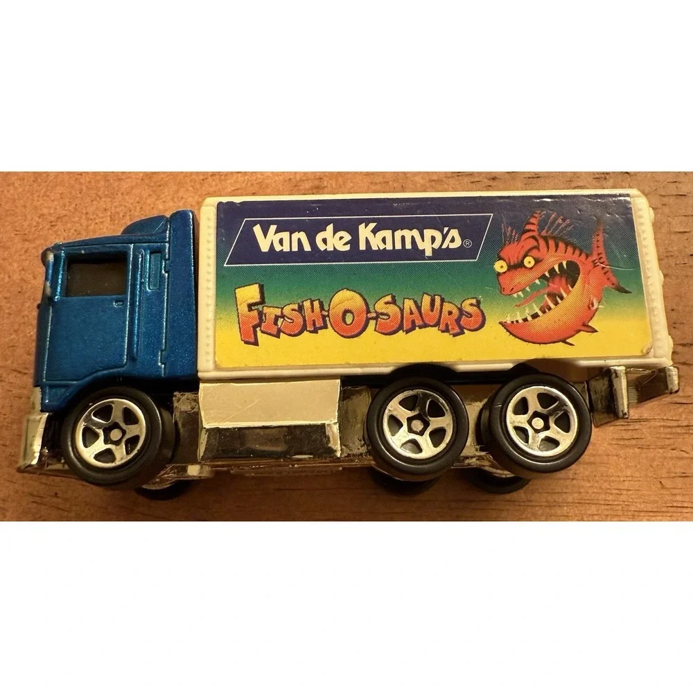 Hotwheels Van De Kamp's Fish-O-Saurs 1991 Hauler Delivery Truck 1:64 Diecast Toy